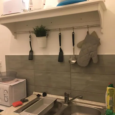 City Park Corner - 2br, Quiet & Central Budapest